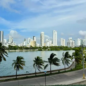 En Laguito Ed. Cristoforo 303 Icdi , Cartagena Colombia