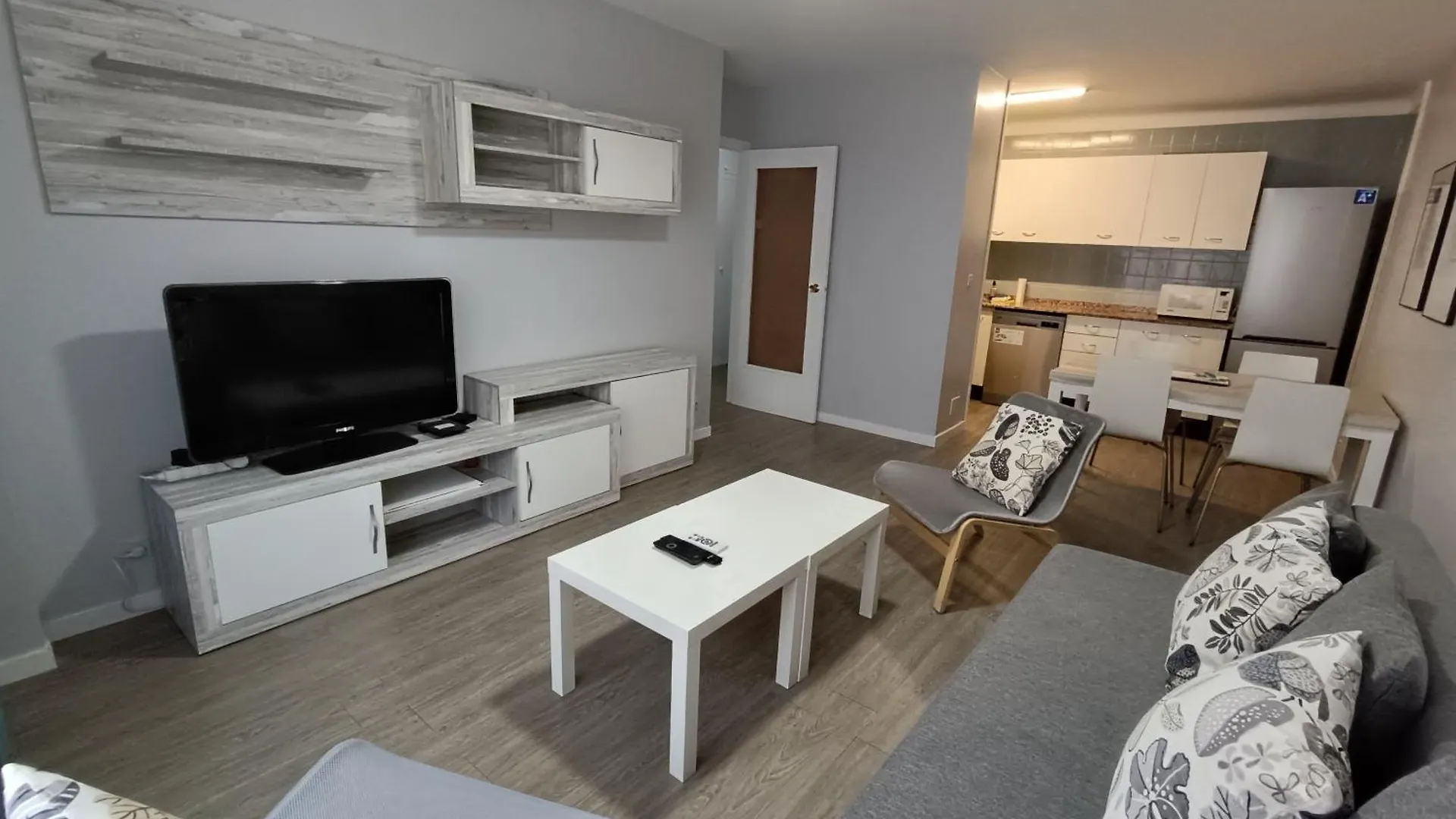 Suitedreams - Av. Fener Andorra la Vella