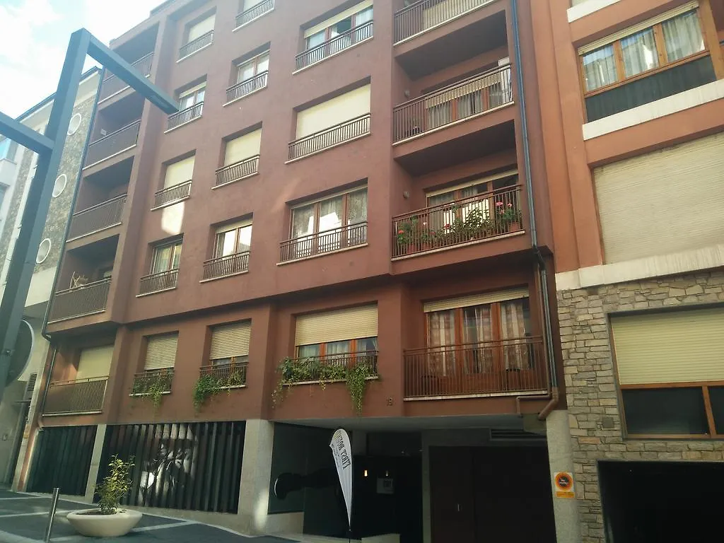 Suitedreams - Av. Fener Andorra la Vella